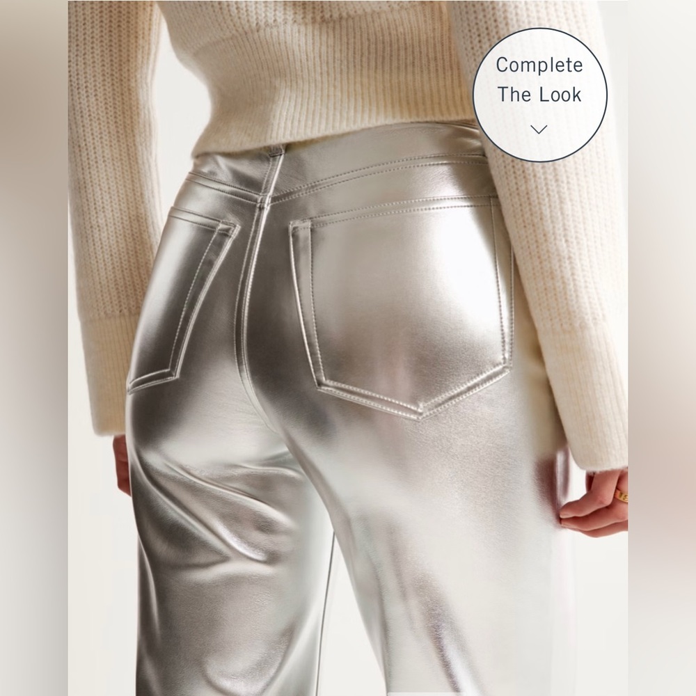 ๐ท๏ธ ๐๏ธ NWOT Abercrombie Silver Curve Love Vegan Leather 90โs Straight Pant ๐ท๏ธ ๐๏ธ - Picture 5 of 14
